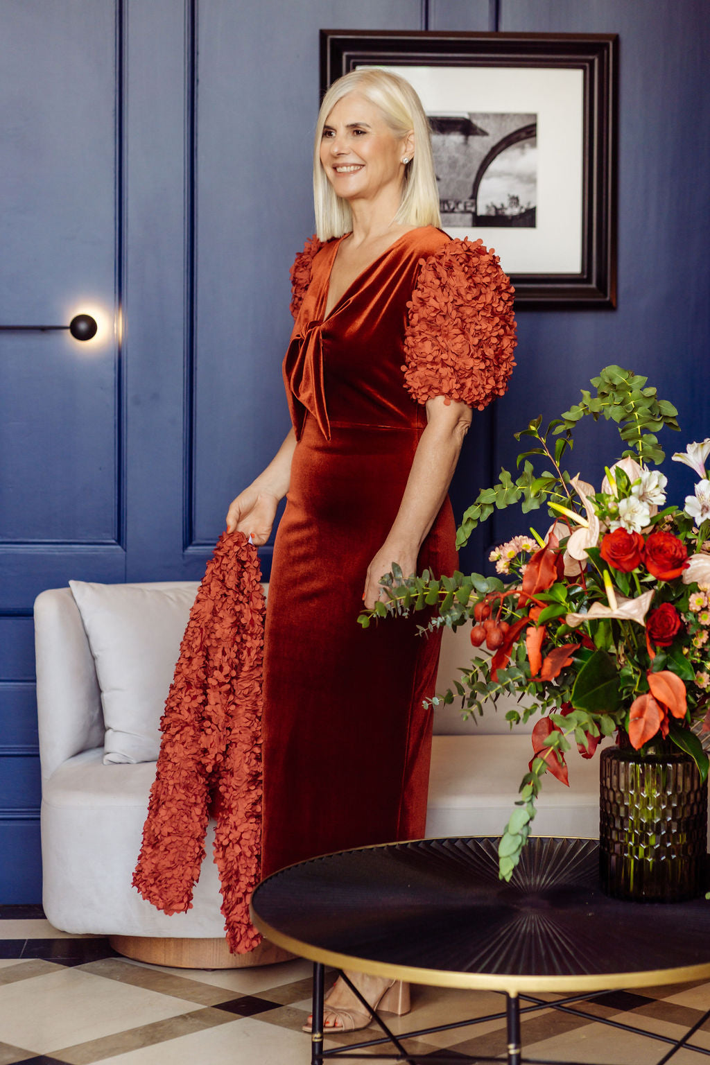 VESTIDO ESCOTE ANUDADO CON MANGAS PETALOS