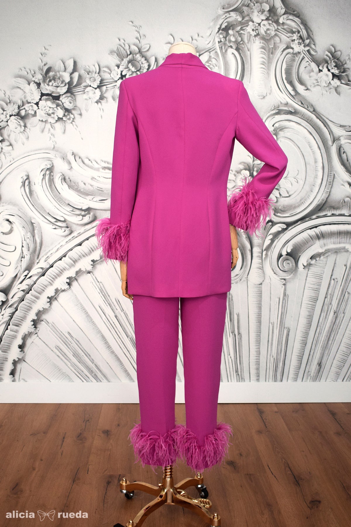 TRAJE CHAQUETA ADELE Y PANTALÓN ADA