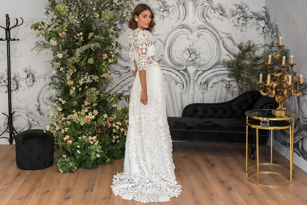 VESTIDO CAPA AUSTRALIA